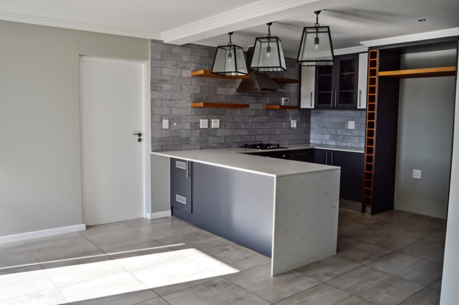 4 Bedroom Property for Sale in Kidds Beach Eastern Cape